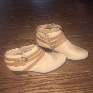 NWOT!!! Brown ankle Boots!